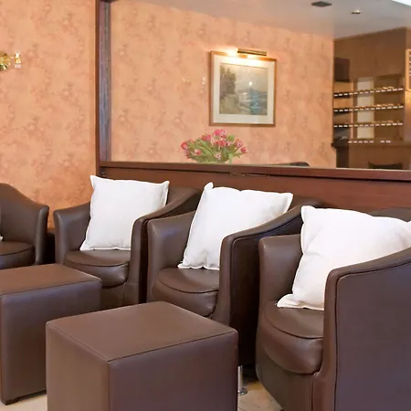 アストリア ボン