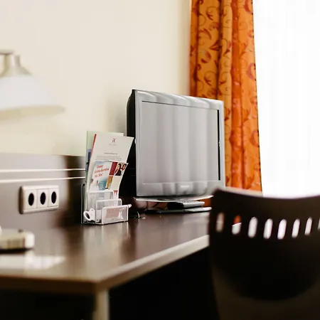 アストリア ボン